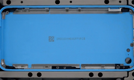 揭秘：iPhone5C的塑料外壳是怎么生产的？